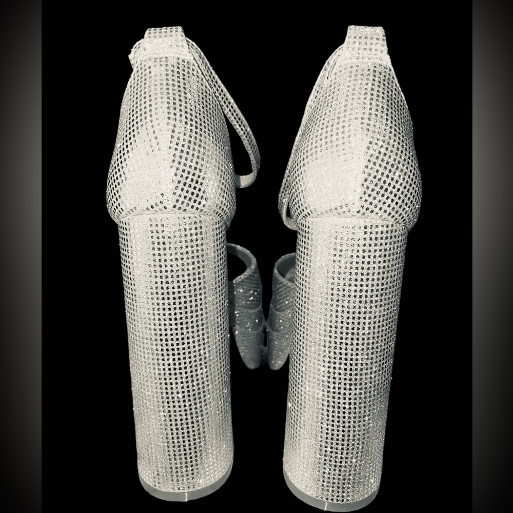 SHOEDAZZLE Platform Ankle Strap Open Toe Sandal - NWT - Picture 4 of 5